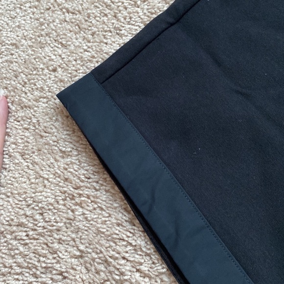 Athleta‎ New Triumph Hybrid Wide Crop Large - Picture 8 of 10